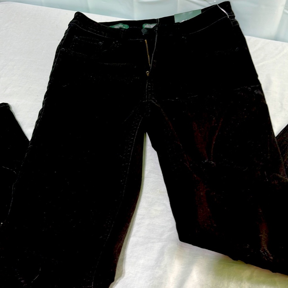 Wild Fable black skinny jeans size 4. NWT. Weathered